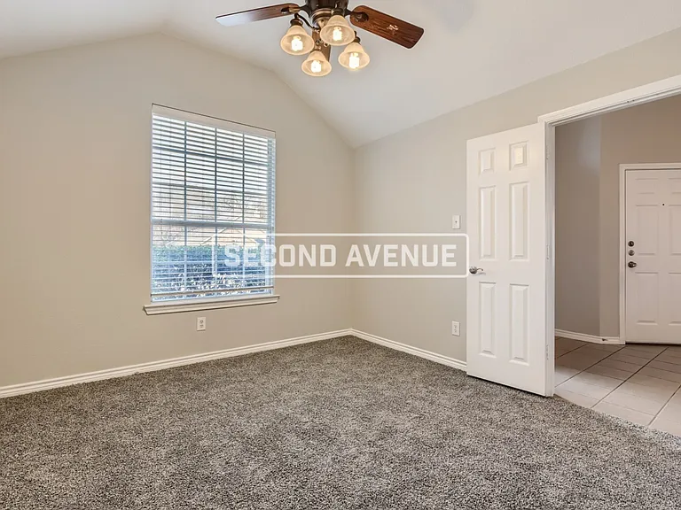 302 Charlie Way — Photo 17