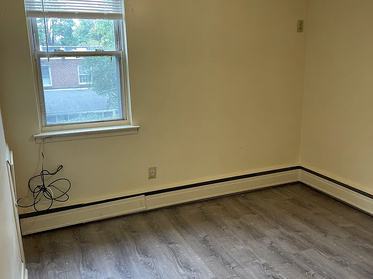 215 Elbridge St — Photo 18