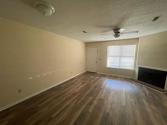 5th image of 130 Leila Ln #A