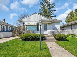 1618 Cleveland Ave, Racine, WI 53405