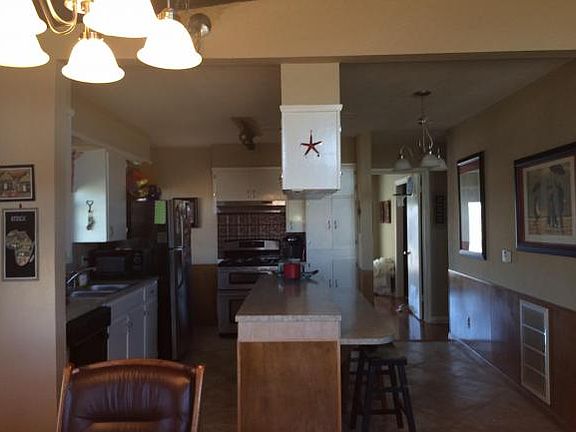 4th image of 1622 W 1st St