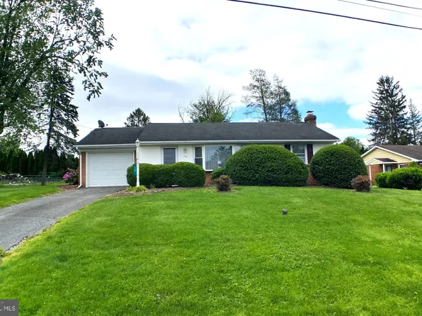 12 Rees Dr, Willow Street, PA 17584