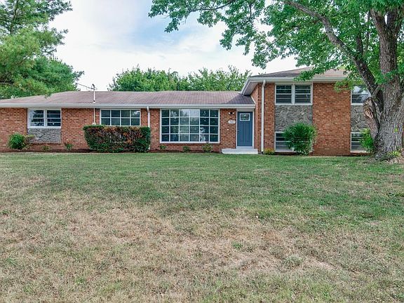 3rd image of 747 Rowan Dr