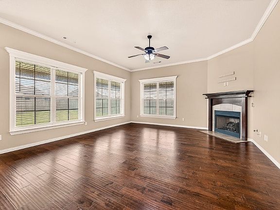 2nd image of 3807 SW Roundstone Blvd