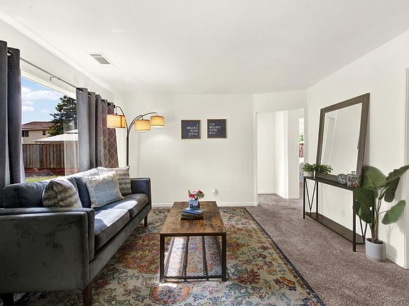 4th image of 439 Hamilton Drive
