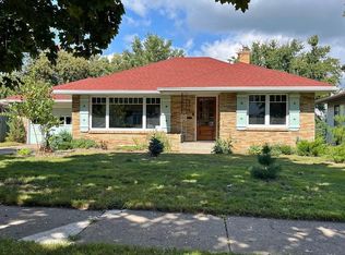 993 Hyacinth Ave E, Saint Paul, MN 55106