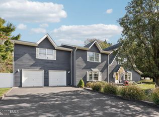 23 Maiden Ln, Toms River, NJ 08753