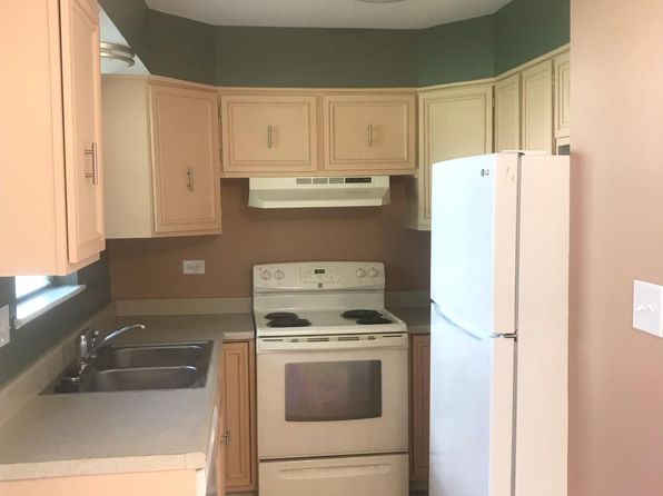 4715 SE Adams Blvd APT 913A