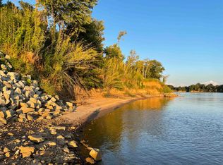 80 River Breeze Rd, Savannah, TN 38372