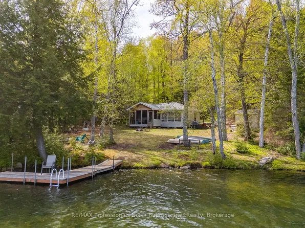 1066 Buckskin Lake Rd, Highlands East, ON K0L 2Y0
