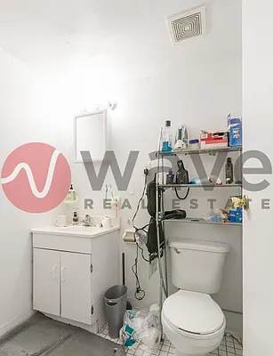 Rented by Wave Real Estate Group | media 61