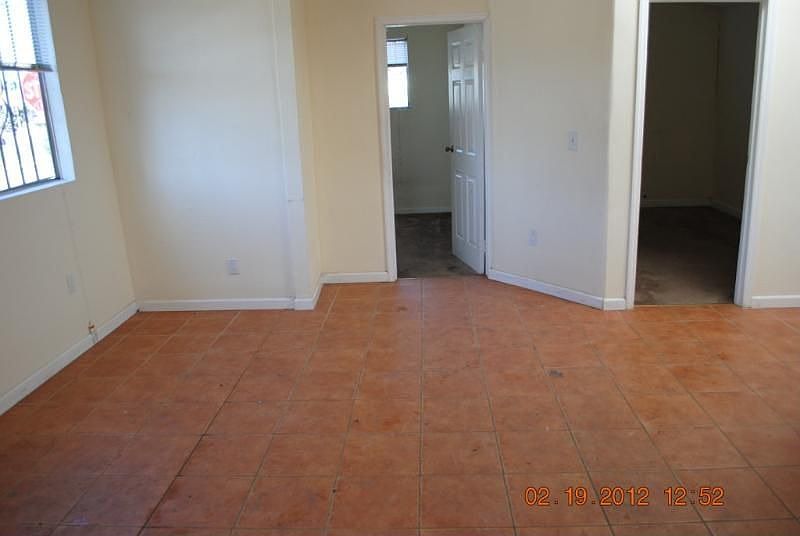2nd image of 1700 Pine Ave