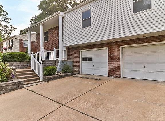 3rd image of 719 Craig Dr