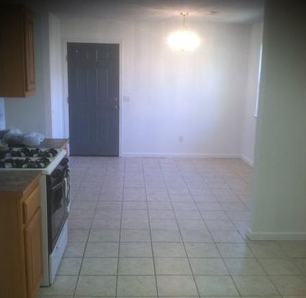 4th image of 1412 N B St