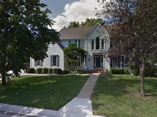 5240 W 127th Ter, Leawood, KS 66209