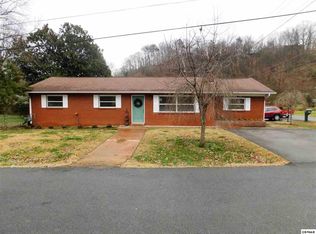 203 Hillis Dr, Pigeon Forge, TN 37863