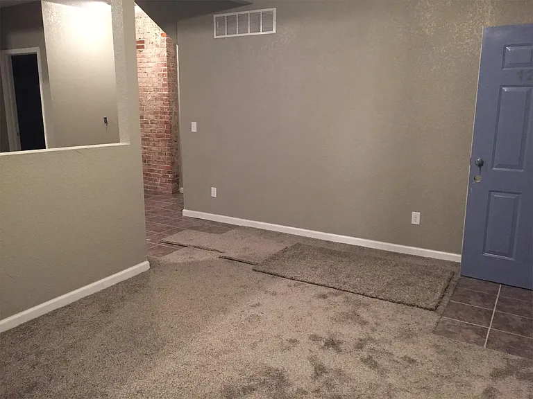 1255 1/2 S Main St #1 — Photo 5