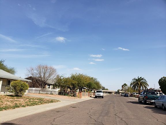 5th image of 8403 W El Caminito Dr