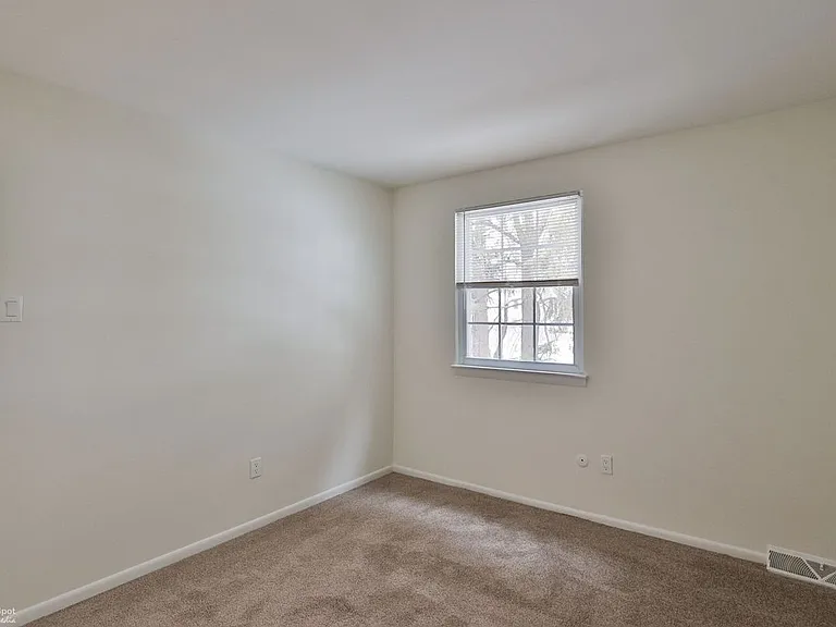 305 S Warminster Rd #B2 — Photo 7