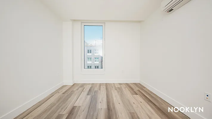 Rented by Nooklyn NYC LLC | media 82