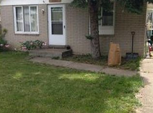 20117 Syracuse Ave, Brownstown, MI 48174