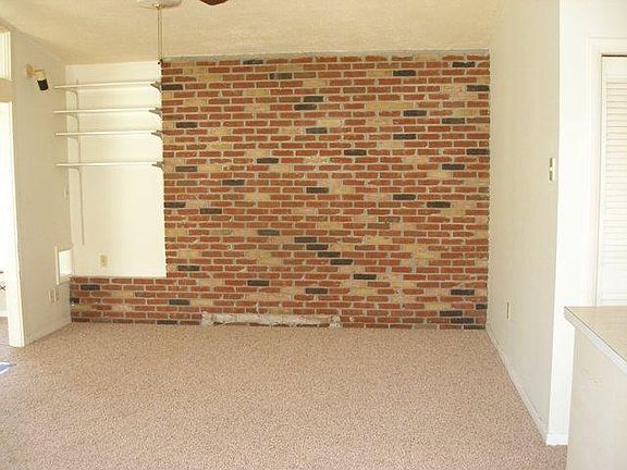 4th image of 605 S Tiffin St