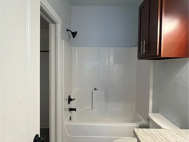 2126 Crescent Pointe Pkwy — Photo 6