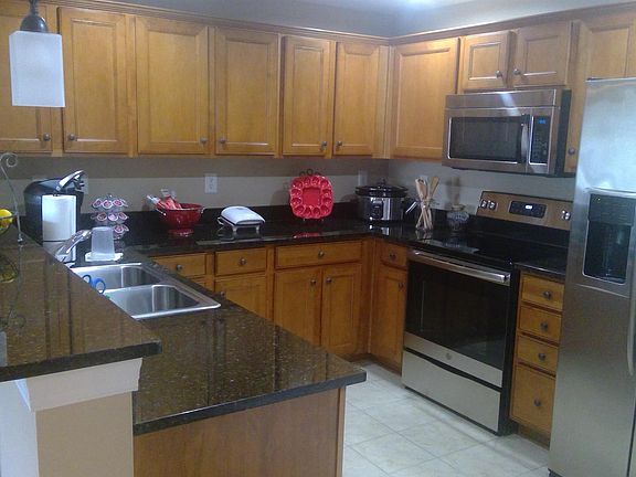 3rd image of 3201 Aspen Grove Dr APT F8