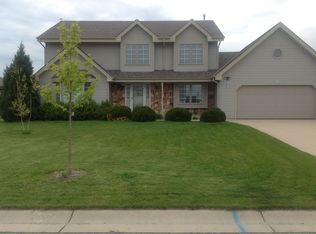 6855 S Dory Dr, Franklin, WI 53132