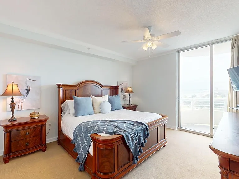 2060 Beach Blvd #701 — Photo 11