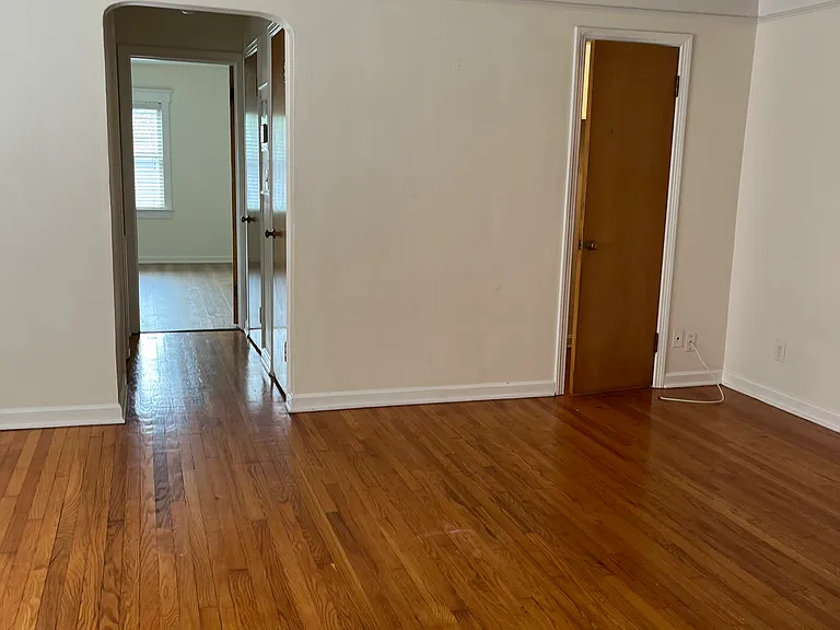 15127 Lake Ave #204 — Photo 2