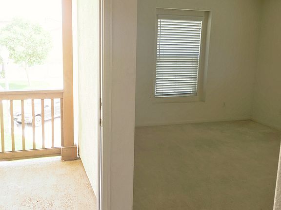 5th image of 15812 Aviation Ct #2