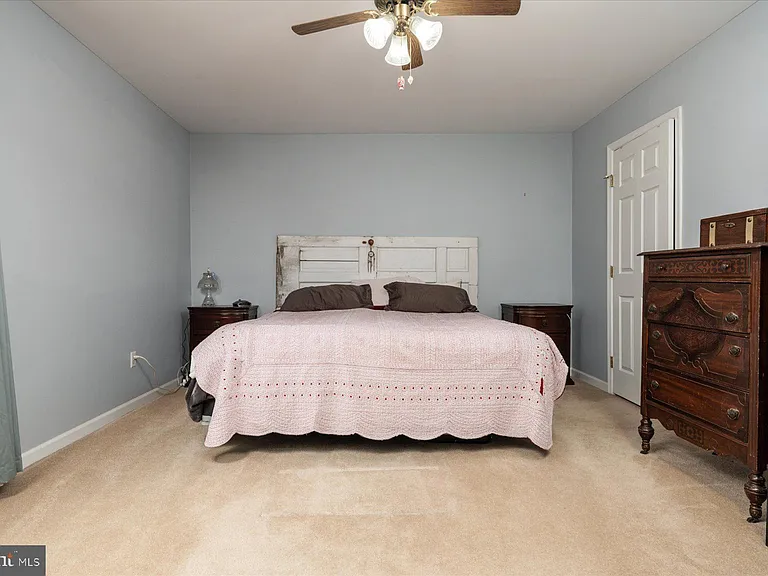 8953 Treesdale Dr — Photo 19