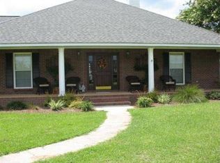 18400 Robinwood Dr, Saucier, MS 39574