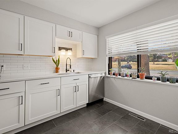 3rd image of 5536 S Lowell Boulevard
