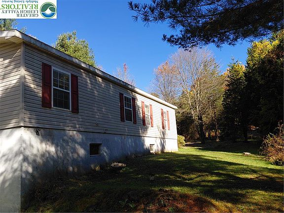 4th image of 175 White Ln