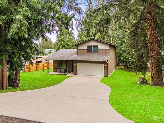3rd image of 9512 206th Avenue Ct E