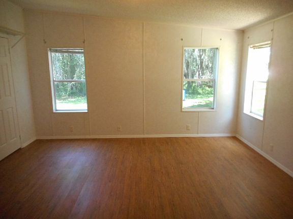 4th image of 162 Bahia Ct