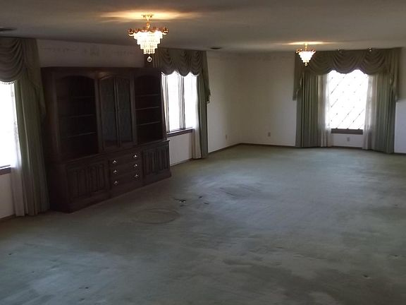 Large Living Room