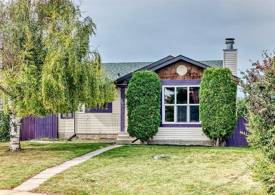 1st image of 35 E Cowan Close