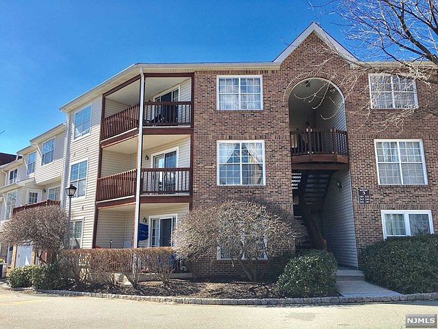 1st image of 243 Village Circle Dr #243