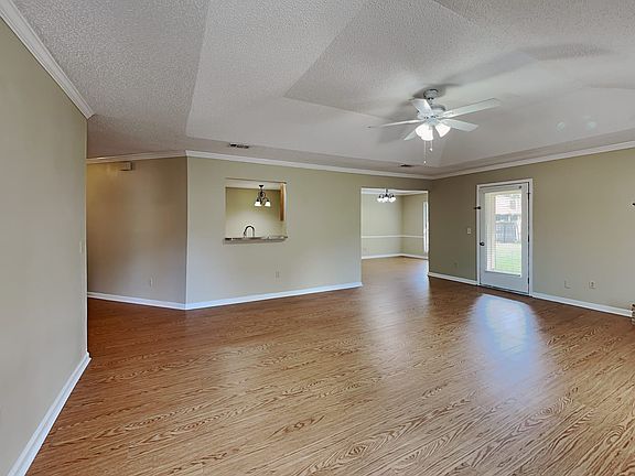 3rd image of 1801 Grassington Way N