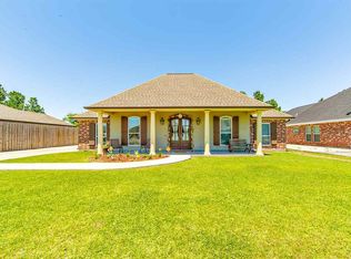 467 Sugar Trail St, Houma, LA 70364
