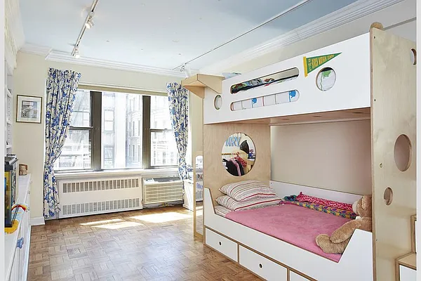 Sold by Stribling | media 4