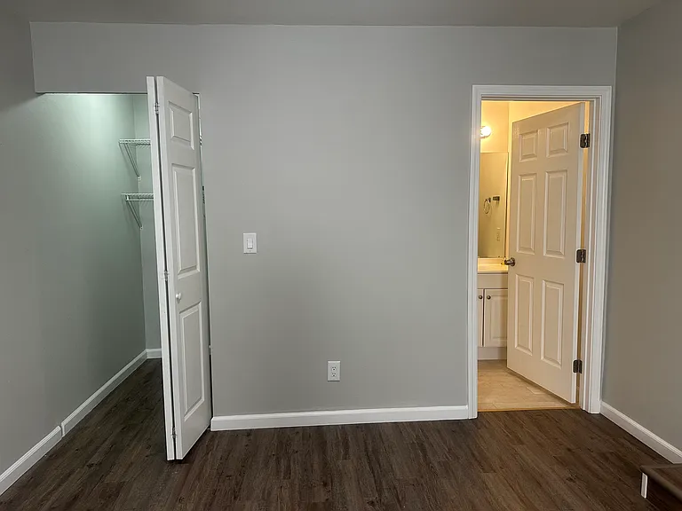 16607 Benson Rd S — Photo 13