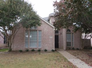 4828 Park Bend Dr, Fort Worth, TX 76137