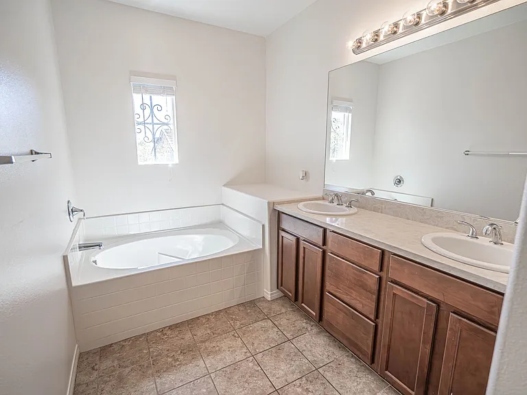 24478 Marzal St — Photo 11