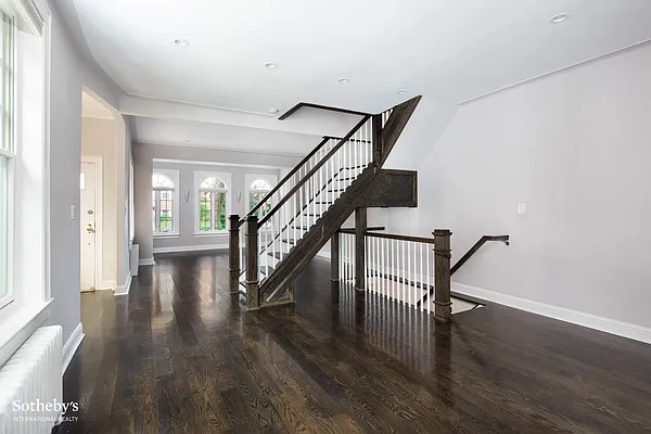 Sold by Sotheby's International Realty | media 3