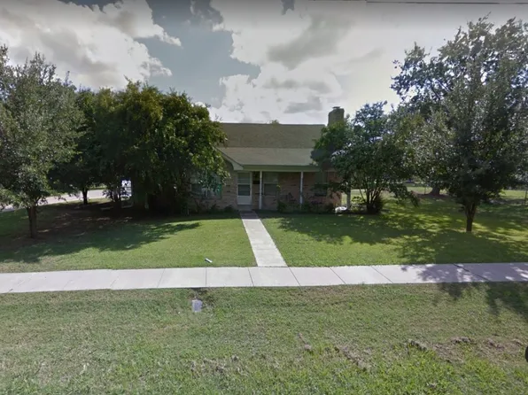 505 W Main St, Ladonia, TX 75449