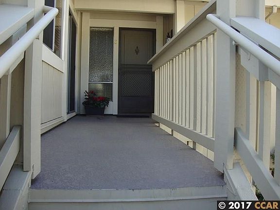 3rd image of 2604 Saklan Indian Dr APT 3